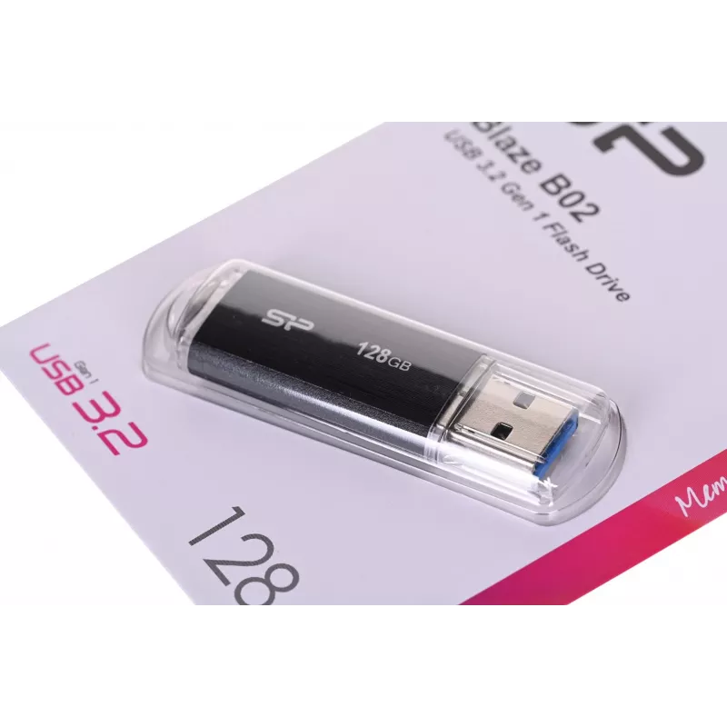 USB atmintukas Silicon Power 128 GB USB Type-A 3.2 Gen 1 Blaze B02, juodas, su dangteliu ir raktų pakabuku