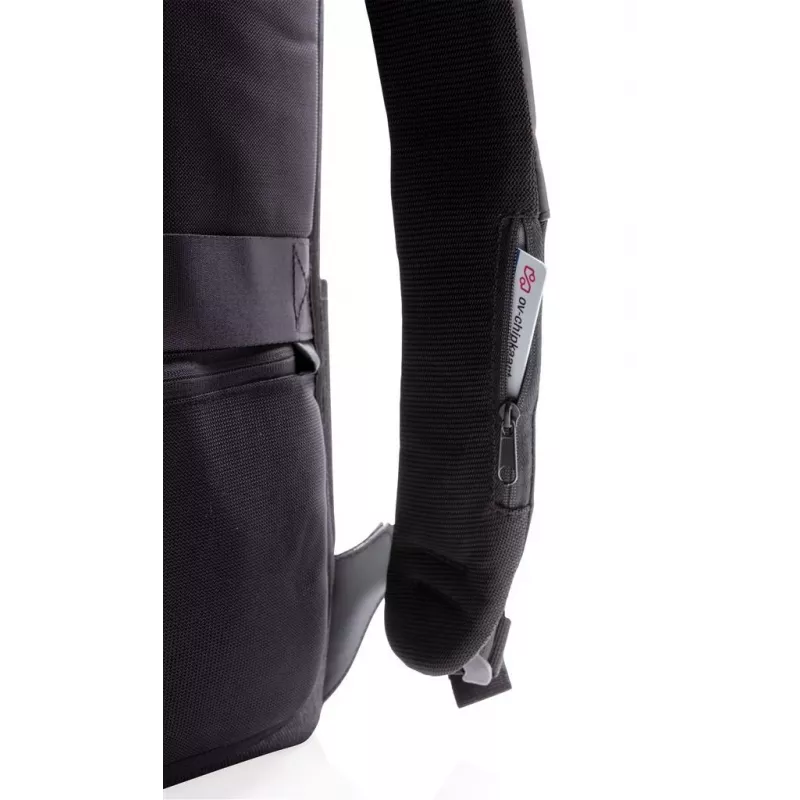 Kuprinė XDDESIGN Urban Lite Black — 21 L (išplečiama iki 27 L), 15,6 col. nešiojamojo kompiuterio skyrius, vandeniui atspari, su lagamino diržu