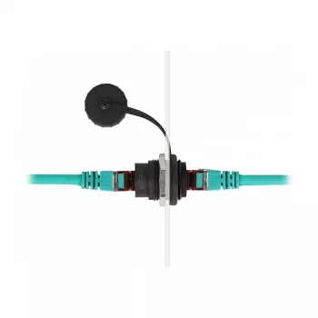 DeLOCK RJ45 Cat.6 įmontuojama jungtis IP67, apsaugota nuo dulkių ir vandens, juoda