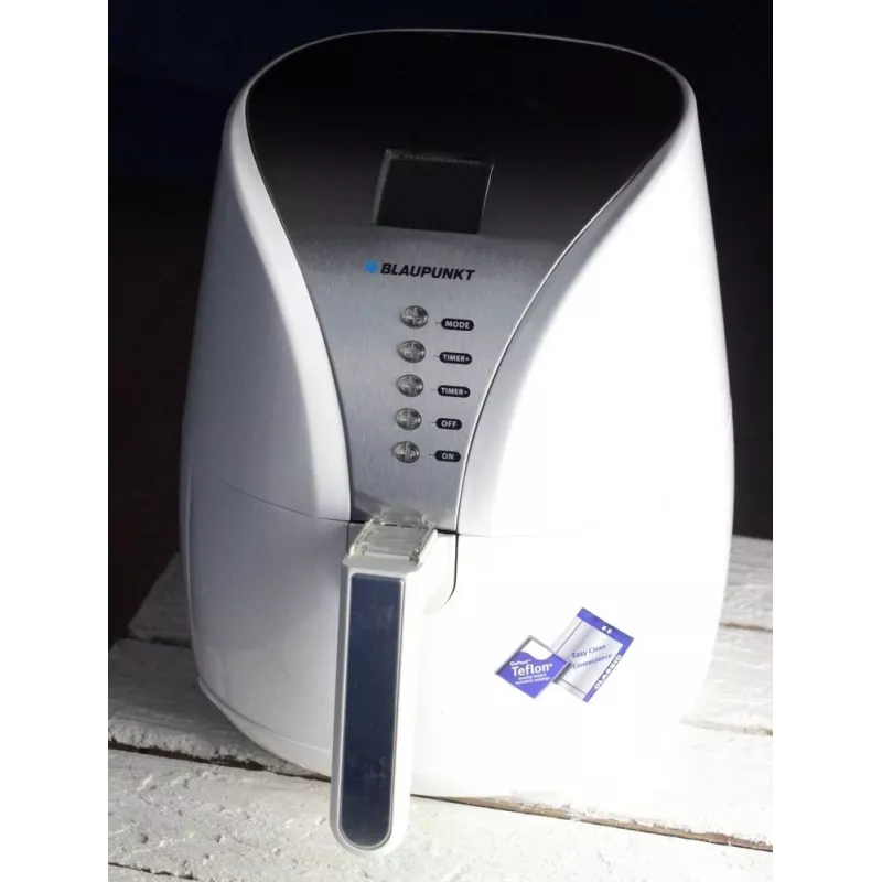 Kepimo skrudintuvas BLAUPUNKT AFD601 — 4 L, 1500 W, 150–200 °C, LED ekranas, liečiamieji valdikliai