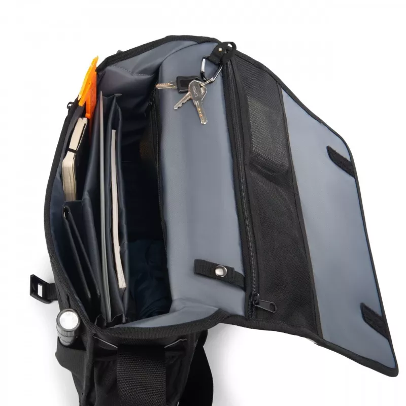 Dėklas Messenger Bag REFLECTIV juoda