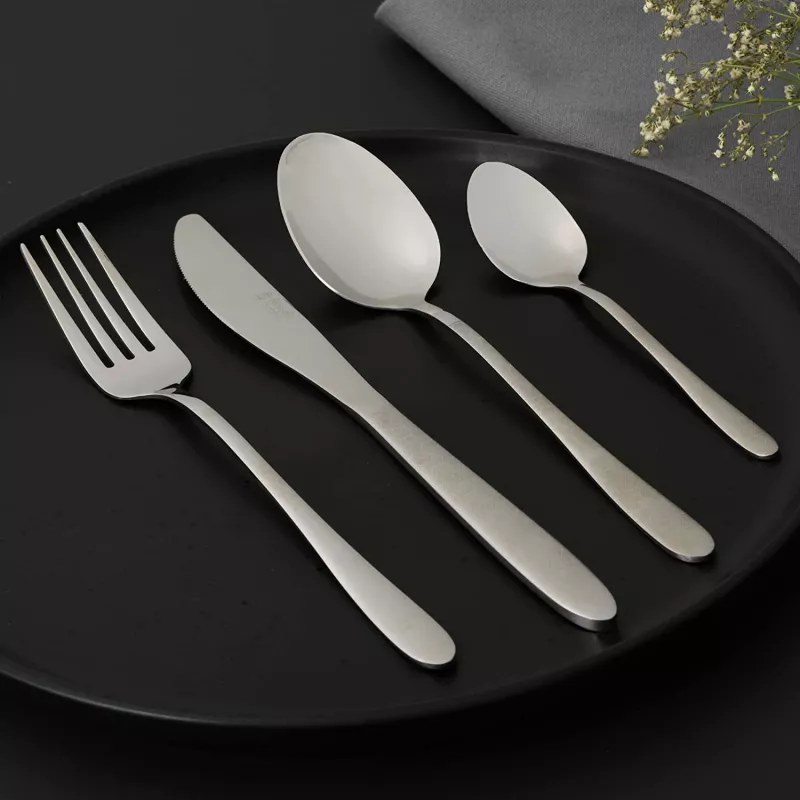 Stalo įrankių rinkinys Russell Hobbs RH01519EU7 16 dalių geometrinis dizainas, nerūdijantis plienas