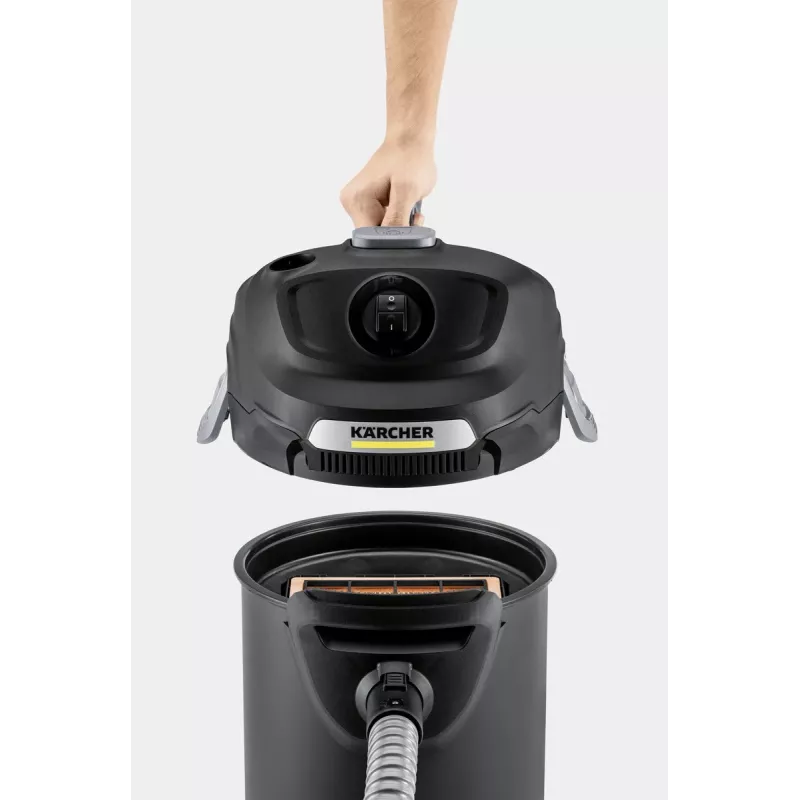 Sausas dulkių siurblys Karcher AD 4 Premium – 17 L, 600 W, be maišelio, metalinė žarna, chromuotas vamzdis
