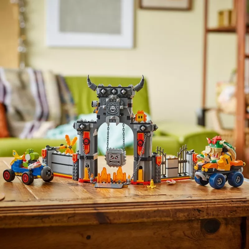 LEGO 72039 Super Mario Bowserio tvirtovė su Mario Kart – interaktyvus statybų rinkinys