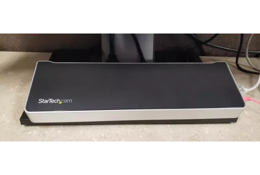 USB-C dokavimo stotelės: nešiojamojo kompiuterio darbo vietos pirkimo vadovas