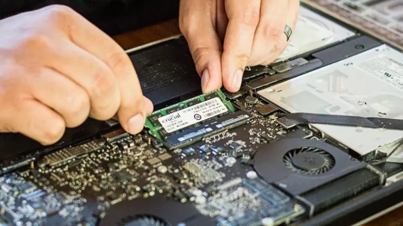 Nešiojamojo kompiuterio RAM ir SSD atnaujinimas: gidas nuo diagnozės iki įjungimo