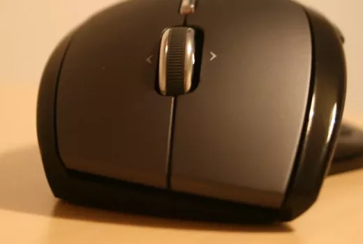 Ergonominė pelė: kaip apsaugoti riešą nuo skausmo dirbant namuose