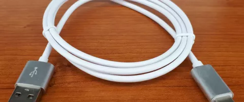 USB 3.2, USB4 ir Thunderbolt: suprantamas gidas apie USB jungtis