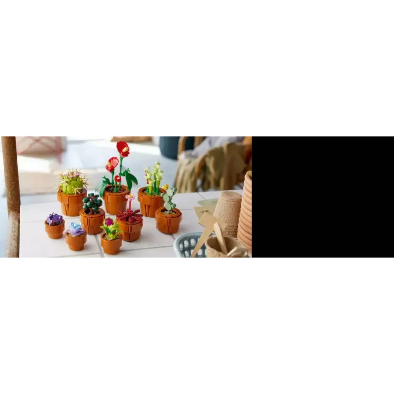 LEGO Icons Mini Plants rinkinys 10329 – 9 mažų augalų modelių, 758 dalių, nuo 18 metų
