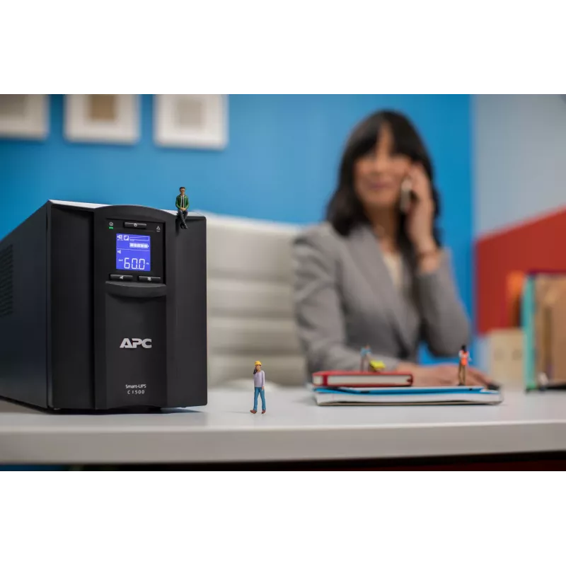 APC Smart-UPS SMC1500IC - 8x C13, USB, SmartConnect, 1500VA, linijinis interaktyvus, 1,5 kVA, 900 W, sinusinis, 170 V, 300 V