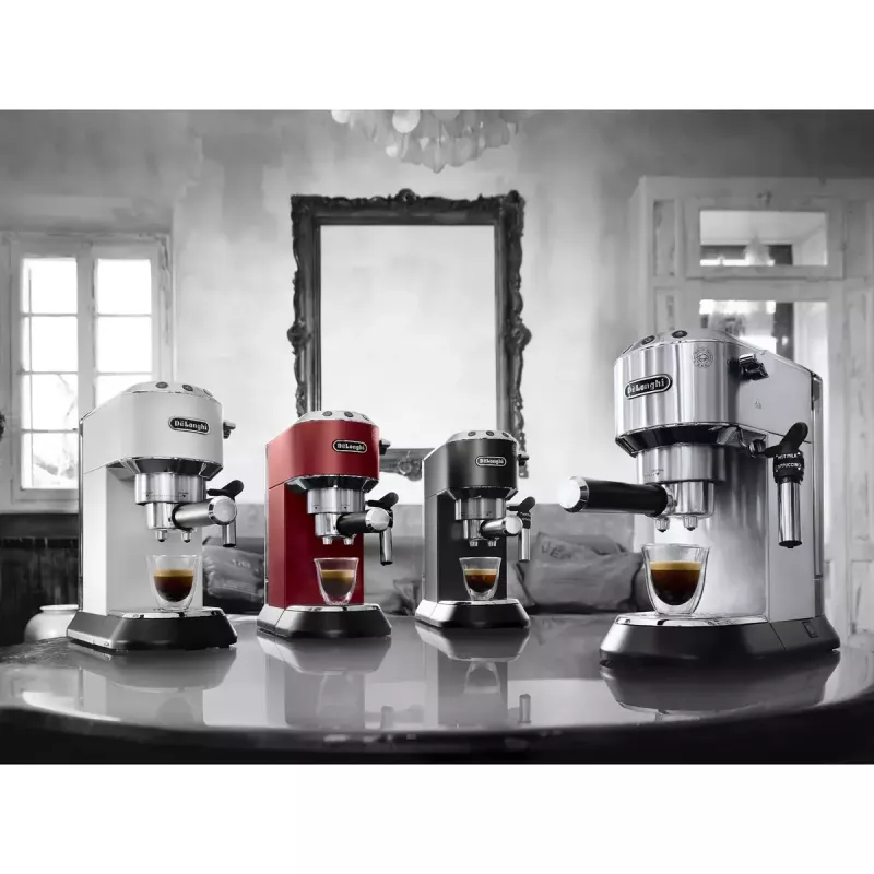 De’Longhi Dedica Style EC 685.BK Pusiau automatinis espreso aparatas 1,1 L