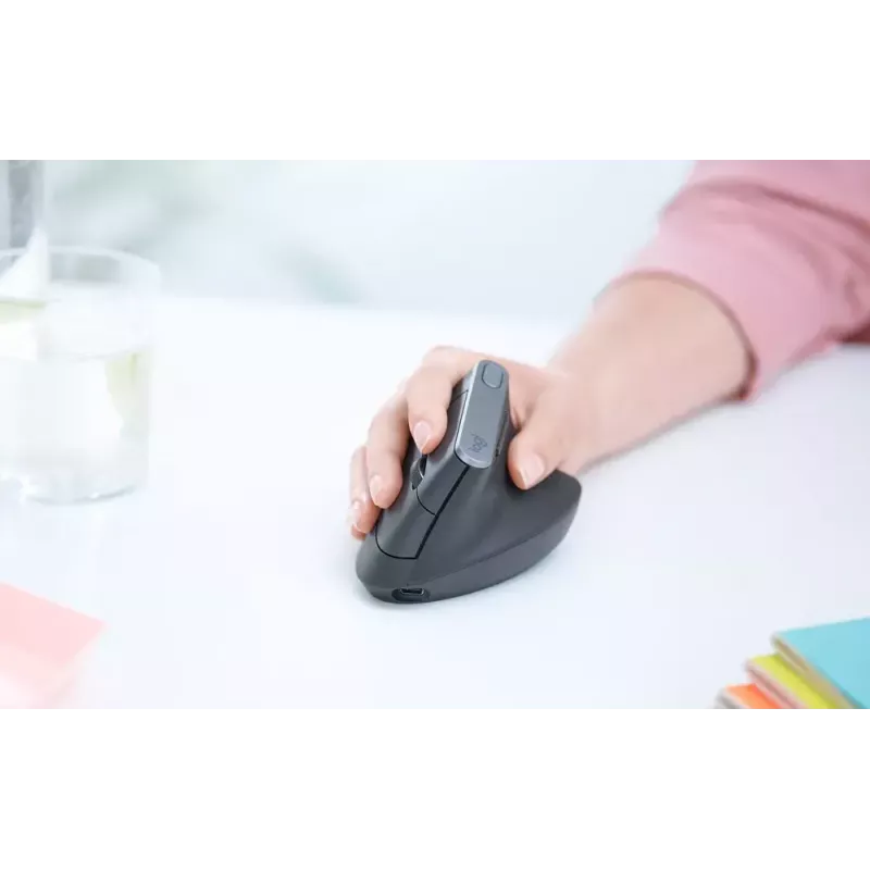 Ergonominė belaidė pelė Logitech MX Vertical, 4000 DPI, RF belaidis + Bluetooth, dešinei rankai, grafitas, biurui