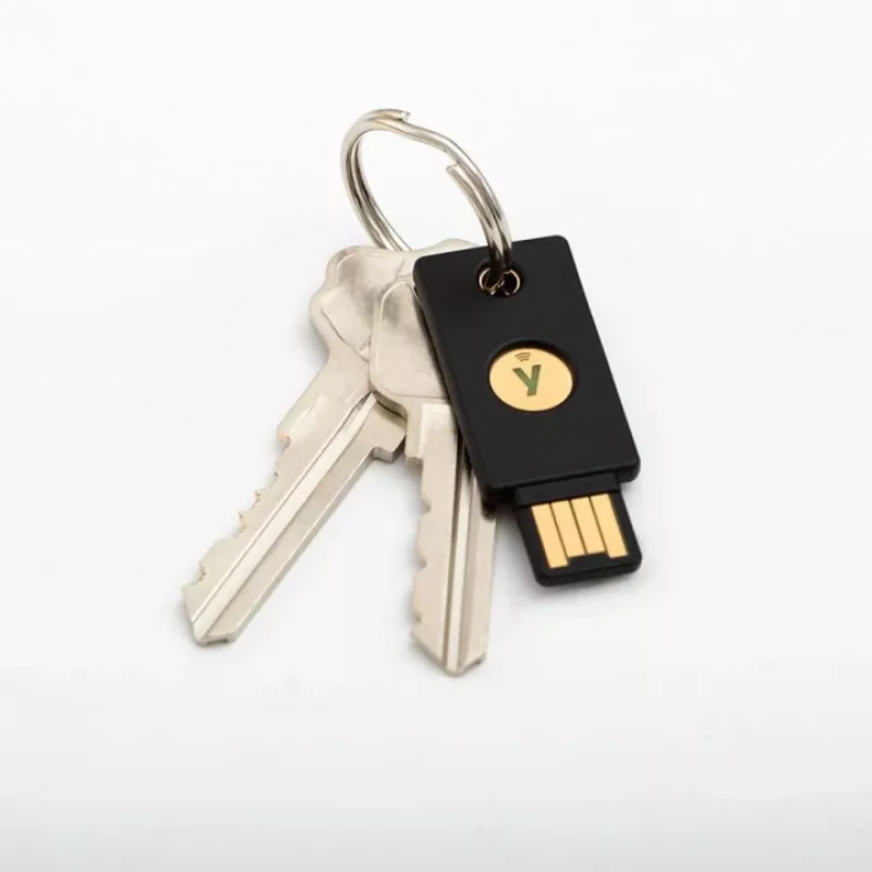 YUBICO Yubikey 5 NFC – belaidis saugos raktas
