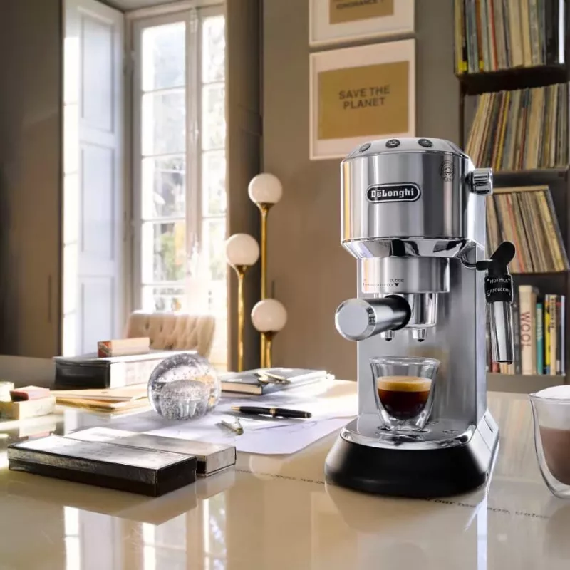 De’Longhi Dedica Style EC685.M Pusiautomatinė Espresso kavos aparatas 1.1 L