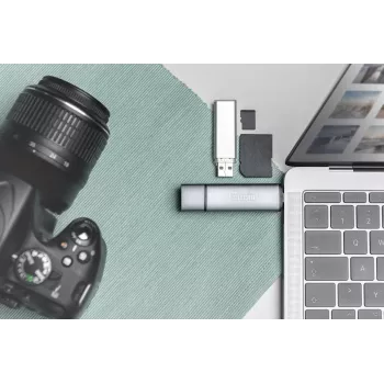 DIGITUS DA-70886 Kortelių skaitytuvas su USB-C ir USB 3.0 jungtimis, 1x SD, 1x MicroSD, 1x USB 3.0, pilka spalva