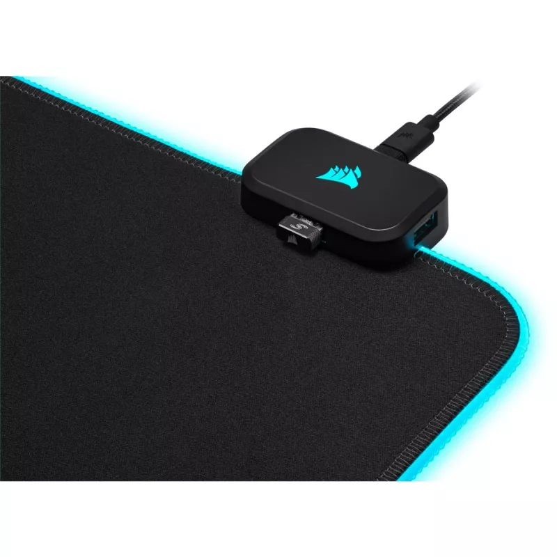 Žaidimų pelėdė CORSAIR MM700 RGB — 930×400 mm, 4 mm storio, guminis pagrindas, USB LED foninis apšvietimas, juoda