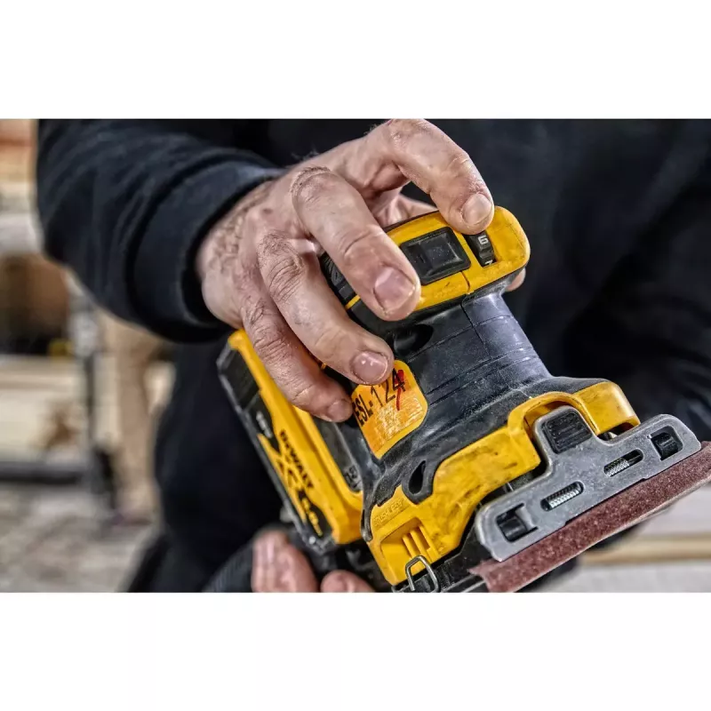 Šlifuoklis belaidis orbitinis DeWALT DCW200N-XJ