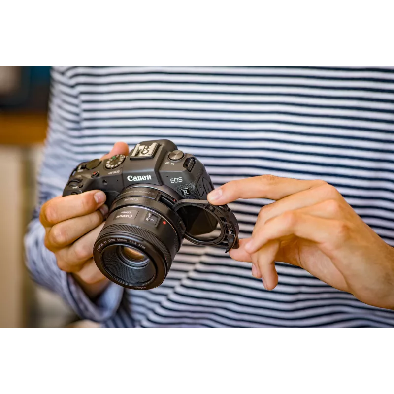 Canon EOS RP MILC korpusas 26,2 MP CMOS 6240 x 4160 pikseliai juoda