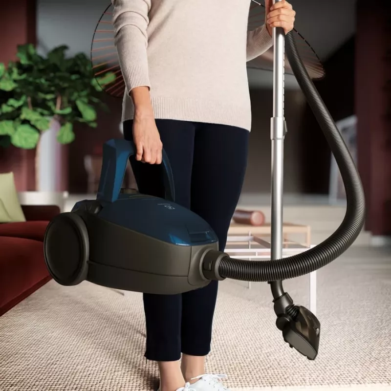 Cikloninis dulkių siurblys Electrolux PD82-4ST — 3,5 L dulkių maišas, EPA E12 filtras, 500 W, 12 m spindulys, 57 dB
