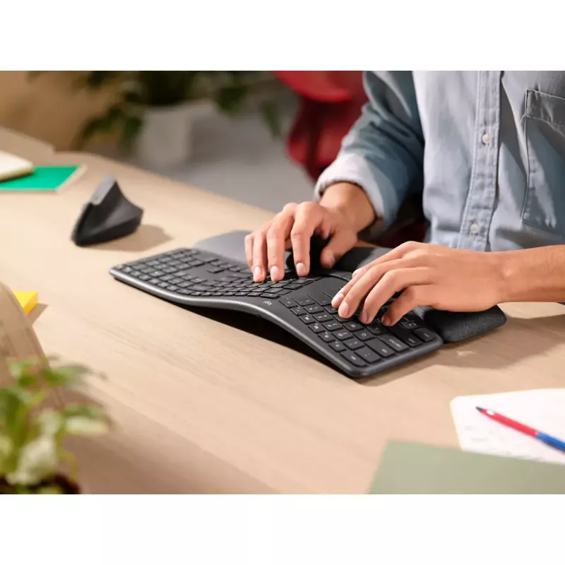 LOGITECH Ergo K860 - Belaidė išskleidžiama klaviatūra verslui, grafito spalva, Qwerty Pan Nordic
