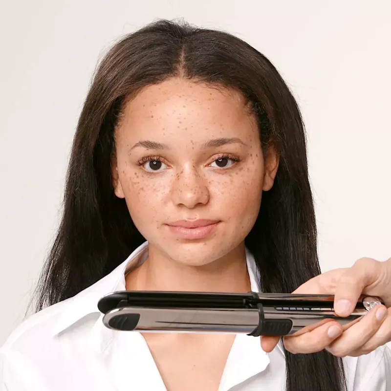 Tiesintuvas BABYLISS ELIPSIS3000 STYLER – keraminės plokštelės, 55 W, 5 temperatūros lygių, 150–230 °C, joninis, 2,7 m besisukantis laidas, juodas