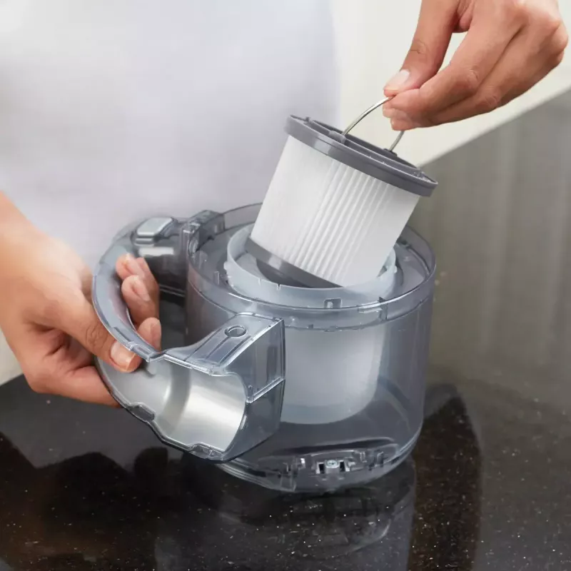 Rankinis siurblys Black & Decker PD1820L-QW — 18V ličio jonų, 1,5Ah, 0,56L be maišelio, 15 min veikimo laikas