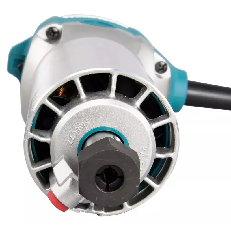Routeris Makita RT0702CX2J — 710 W, 10 000–34 000 sūkių/min, 8 mm įvorė, 0–40 mm gylis, 1,8 kg