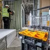 Įrankių dėžė DeWalt DWST82968-1, polikarbonatas, 7,8 l, užrakinama, atspari vandeniui, juoda