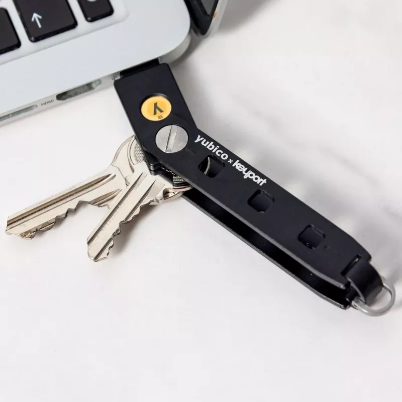 YUBICO Security Key NFC USB-A – Raktas jūsų saugumui internete