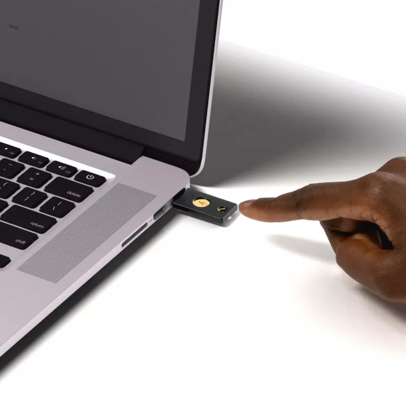YUBICO Security Key NFC USB-A – Raktas jūsų saugumui internete
