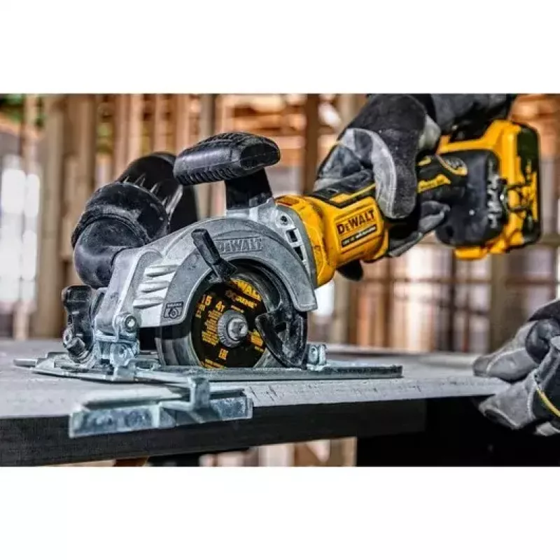 Diskinis pjūklas DeWALT DCS691N-XJ