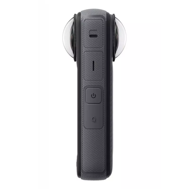 Veiksmo kamera Insta360 X4 — 72 MP, 8K (7680×3840) CMOS, 1/2 colio jutiklis, įmontuotas ekranas, Wi‑Fi, 120 kadrų/s, MicroSD, 602 g, juoda