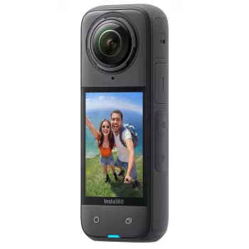 Veiksmo kamera Insta360 X4 — 72 MP, 8K (7680×3840) CMOS, 1/2 colio jutiklis, įmontuotas ekranas, Wi‑Fi, 120 kadrų/s, MicroSD, 602 g, juoda