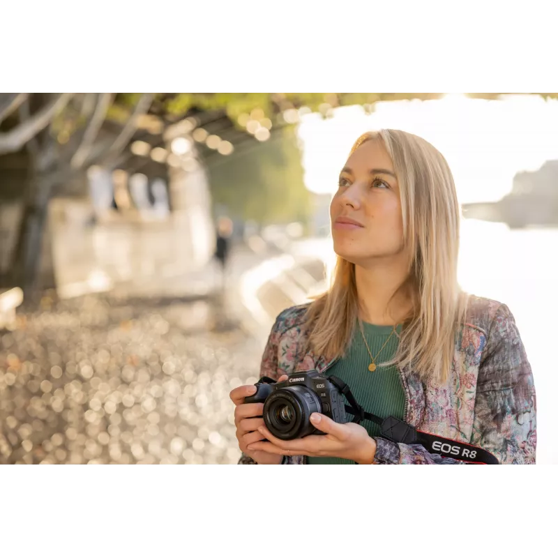Veidrodinis fotoaparatas Canon EOS R8, 24,2 MP, 6000 x 4000 pikselių, CMOS, 4K Ultra HD, liečiamas ekranas, juodas