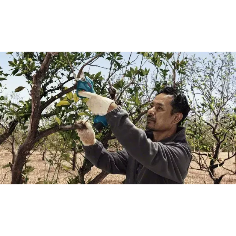 Bosch Pro Pruner Professional akumuliatorinė žoliapjovė 2,5 cm 12 V Ličio jonų (Li-Ion) Mėlyna