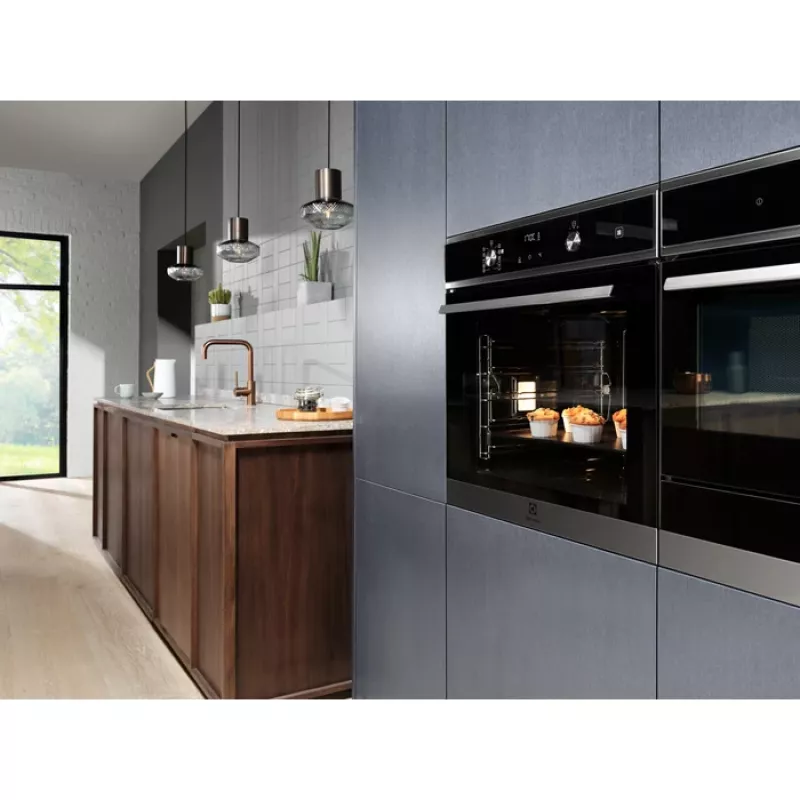 Įmontuojama elektrinė orkaitė Electrolux EOD5C50Z 72 L juoda