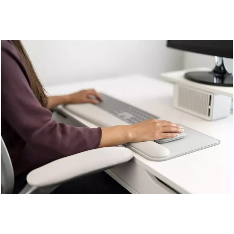 Kensington ErgoSoft pelėdos kilimėlis su riešo atrama standartinei pelei (K50437EU)