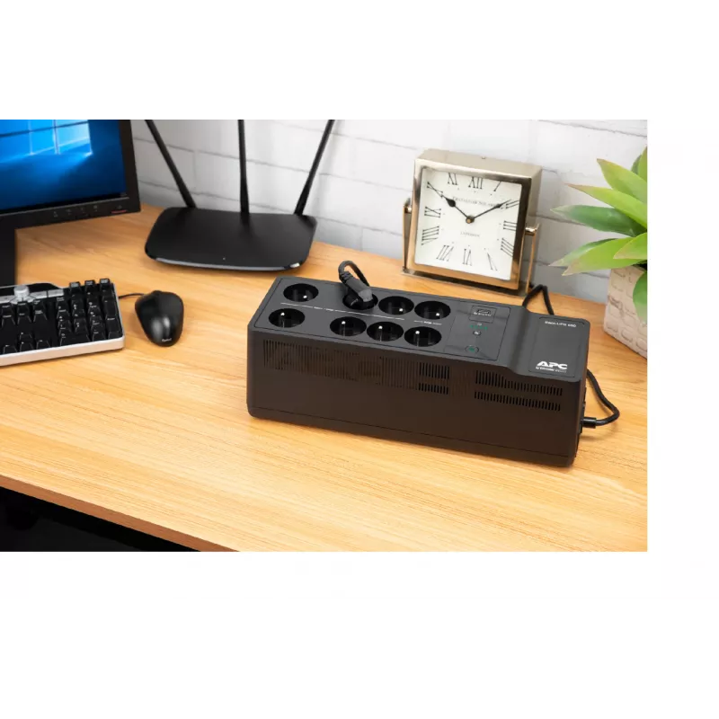APC Back-UPS 650VA 230V 1 USB įkrovimo prievadas – nepertraukiamo maitinimo šaltinis (UPS) 0,65 kVA 400 W 8 kištukinių lizdų