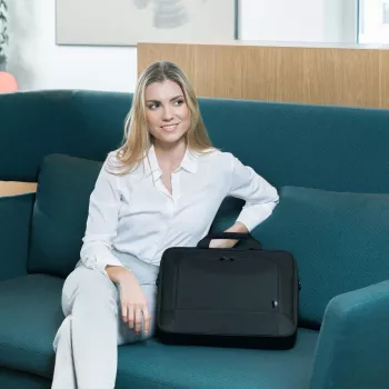Dėklas nešiojamam kompiuteriui DICOTA Eco Top Traveller Base 15-15,6 col. – juodas / perdirbtas RPET poliesteris