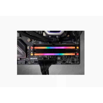 CORSAIR Vengeance RGB Pro 32GB (2x16GB) DDR4 3200MHz CL16 atminties rinkinys – juoda