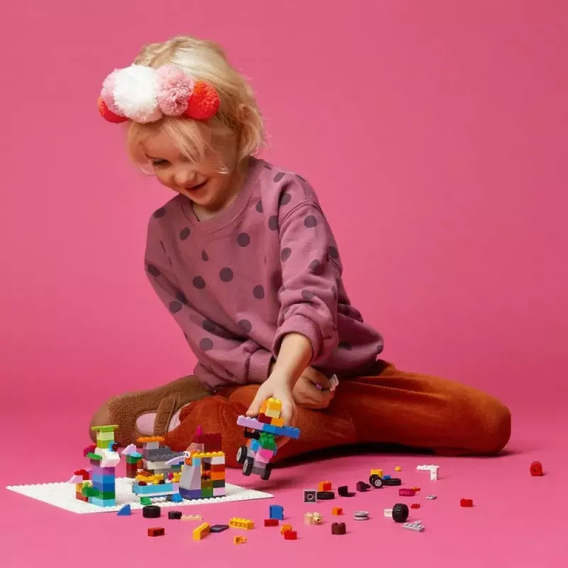 LEGO statybinė plokštė 11026 — pagrindas 32x32 smaigeliai, balta