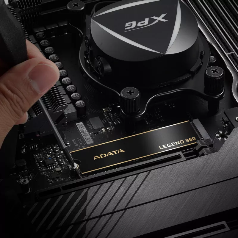 SSD ADATA LEGEND 960 M.2 NVMe 2 TB PCIe 4.0, Skaitymas 7400 MB/s, Rašymas 6800 MB/s, 3D NAND, Radiatorius