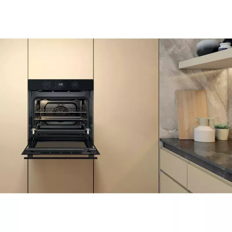 Įmontuojama elektrinė orkaitė WHIRLPOOL OMR58HU1B — 71 L, A+, hidrolitinis valymas, konvekcija, grilis, ištraukiami bėgeliai