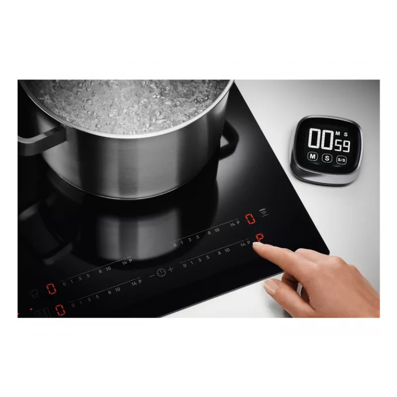 Elektrinė kaitlentė Electrolux Serie 600 EIV63443 Juoda Įmontuojama 59 cm Indukcinė 4 zonos