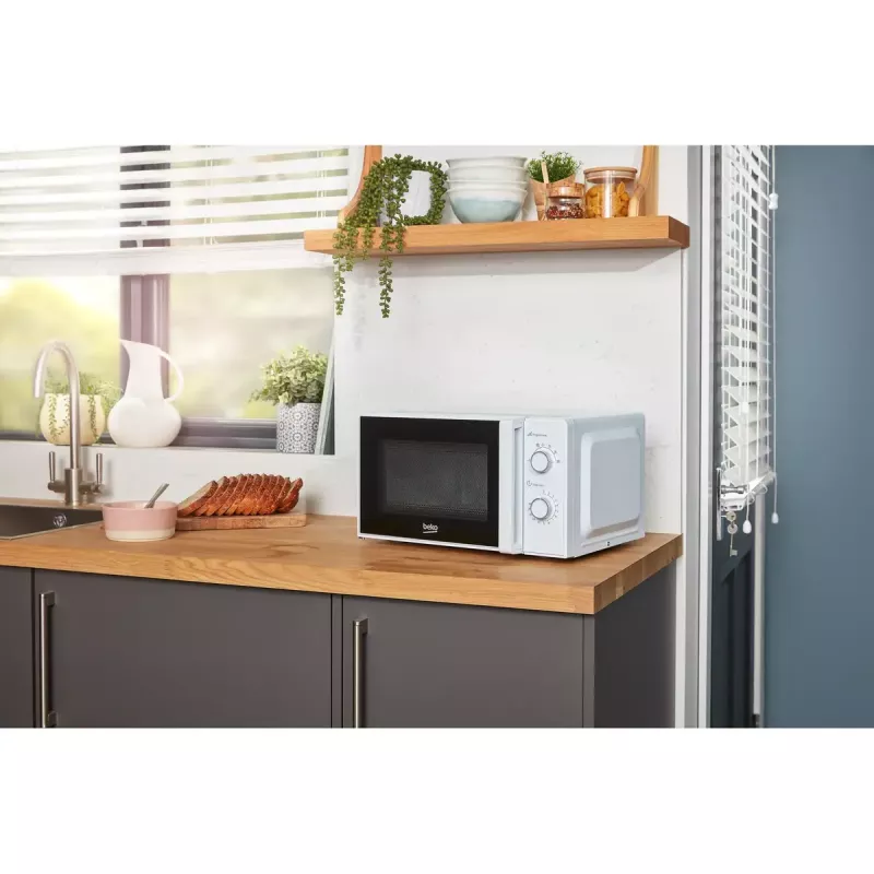 Mikrobangų krosnelė BEKO MOC20100WFB — 700 W, 20 l, 245 mm lėkštė, balta