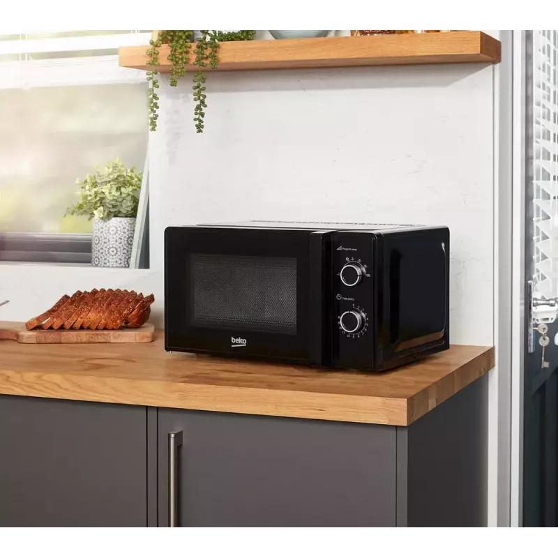 Mikrobangų krosnelė BEKO MOC20100WFB — 700 W, 20 l, 245 mm lėkštė, balta