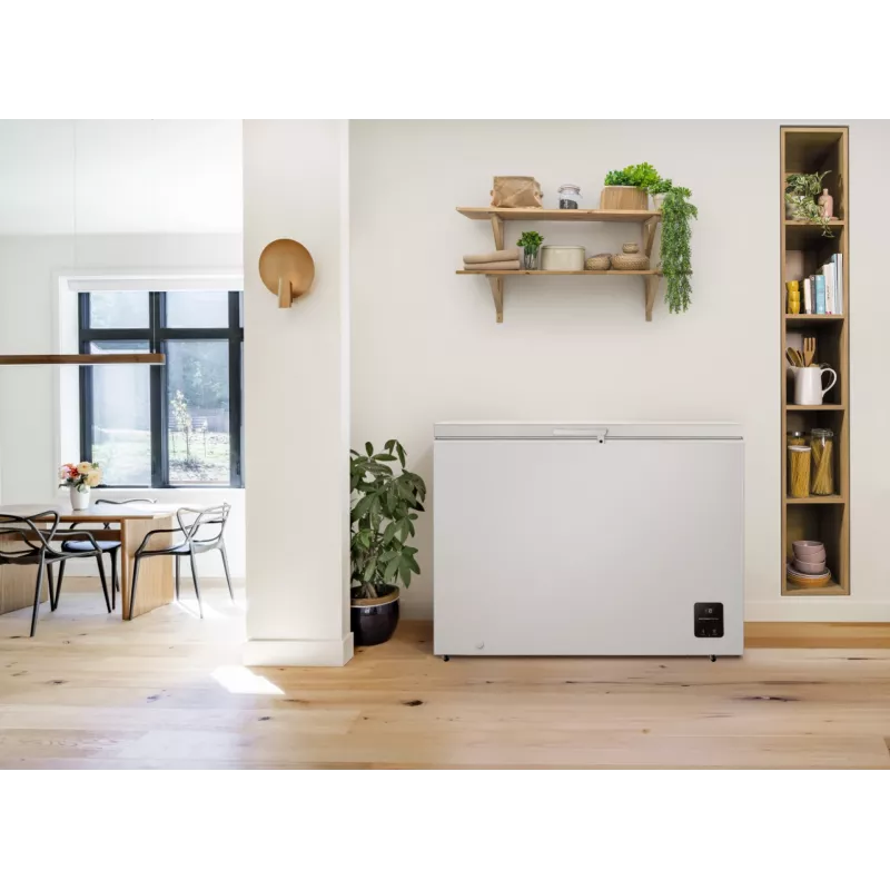 Šaldiklis skryninis Gorenje FH30EAW — 297 L nettalpa, energijos klasė E, laisvai pastatomas, ekranas, baltas