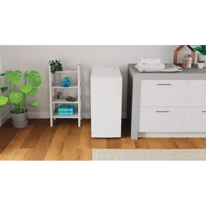 Skalbimo mašina su viršutiniu pakrovimu Indesit BTW L60400 EE/N — 6 kg, 1000 aps/min, balta