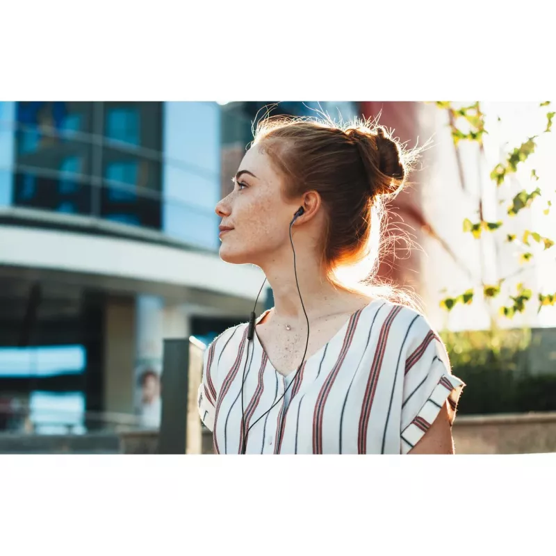 JVC HA-FR17UC laidinės ausinės, USB-C, mikrofonas, 10,7 mm garsiakalbiai, 1,2 m, IPX2, juodos