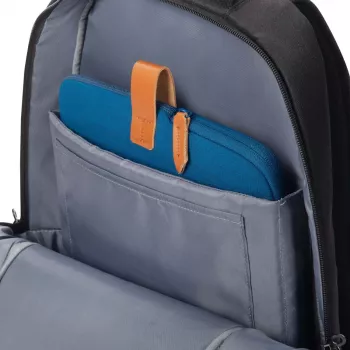 Dėklas DICOTA Skin Urban, 16 colių MacBook, tamsiai mėlynas / perdirbtas poliesterio neoprenas